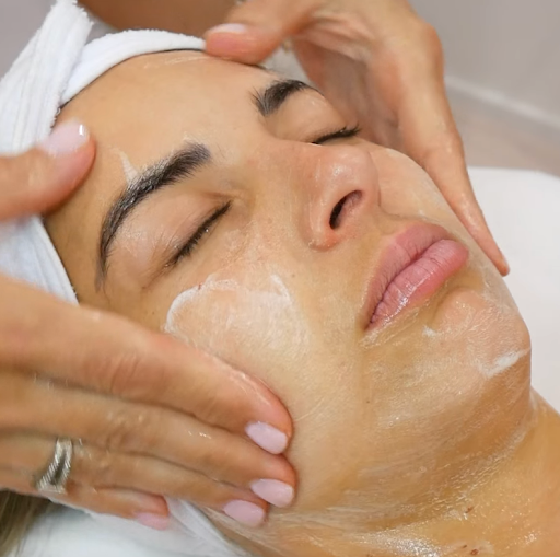 What Facial Helps with Dull and Tired Skin Quickly? North Shore Treatment Guide